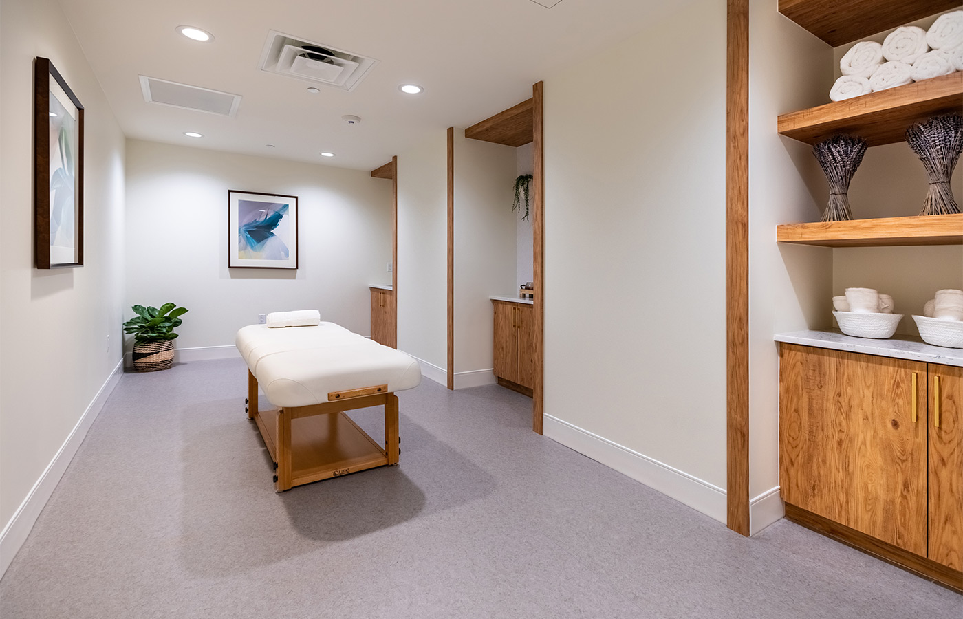 Photos The Watermark at Broadway Cityview